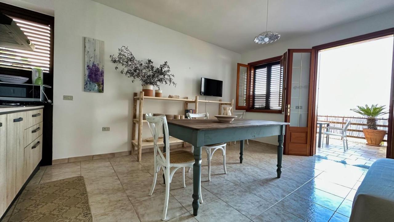 Villa Marina Di Andrano - Alisso, Casa Vista Mare Con Parcheggio Privato E Wifi Exterior foto