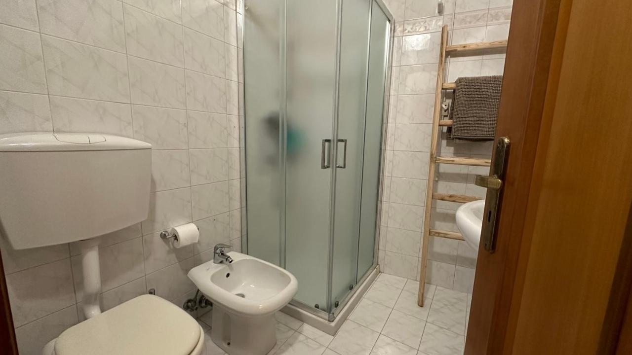Villa Marina Di Andrano - Alisso, Casa Vista Mare Con Parcheggio Privato E Wifi Exterior foto