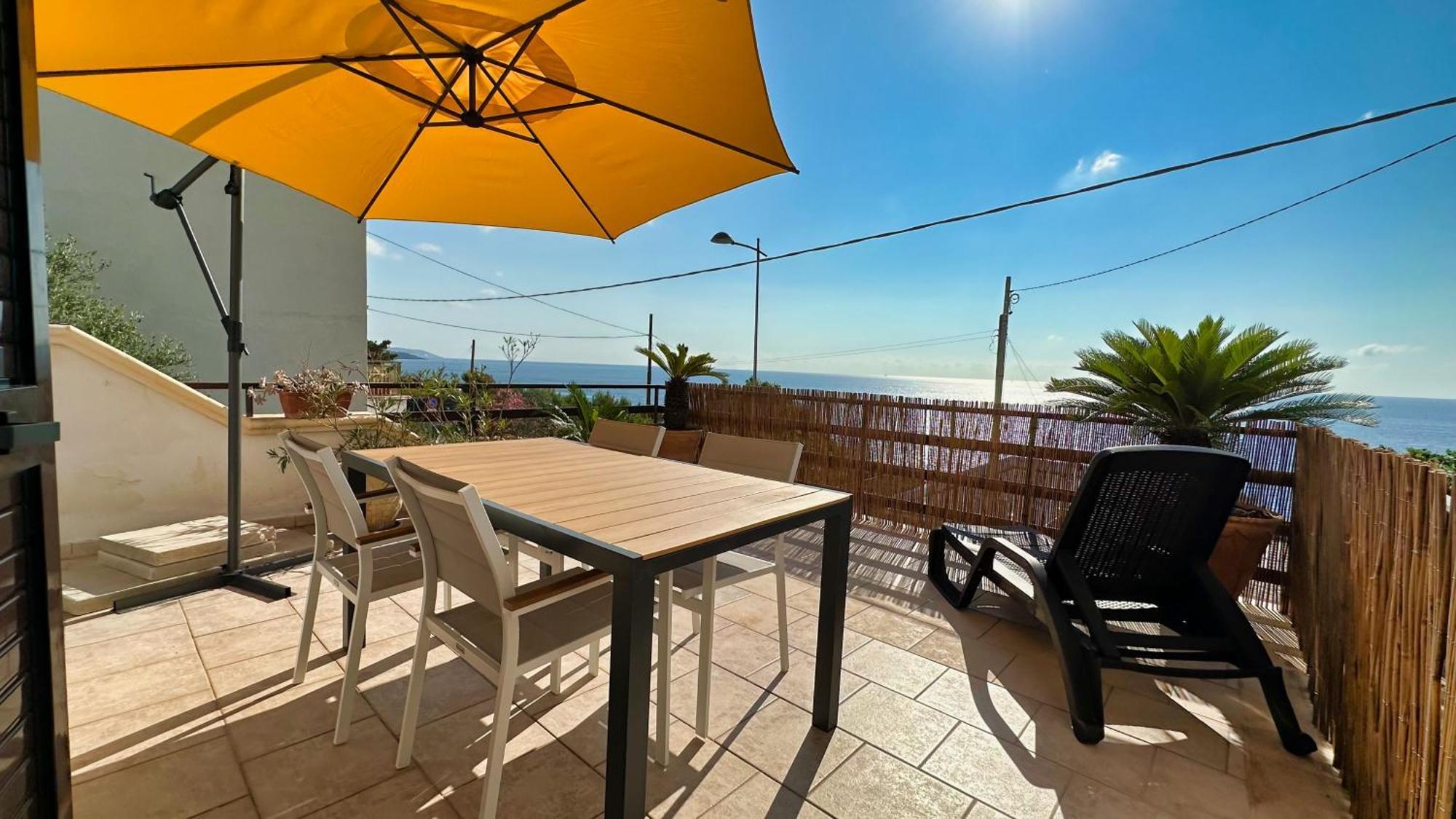 Villa Marina Di Andrano - Alisso, Casa Vista Mare Con Parcheggio Privato E Wifi Exterior foto